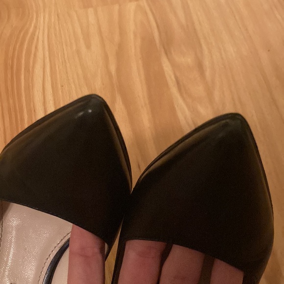 Prada Capretto Basic Cipria in black with dust bag, box, and spare heel lifts - Picture 9 of 12